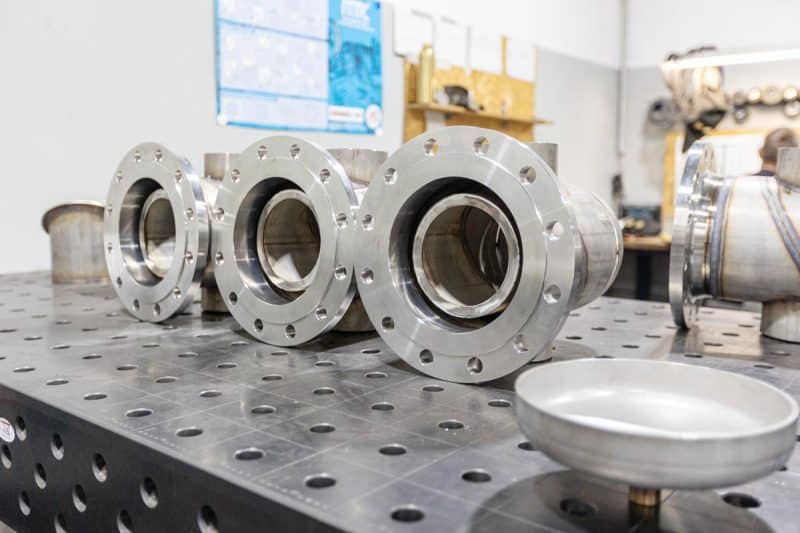 Stainless steel pot-shaped strainer from our own manufacturing – basket, simplex, duplex and T-type strainers and pipeline strainers, plus plant engineering and steel construction