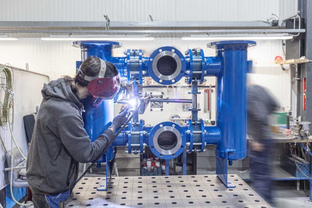 Duplex strainer with changeover unit from our own manufacturing, equipment and options from strainer manufacturing