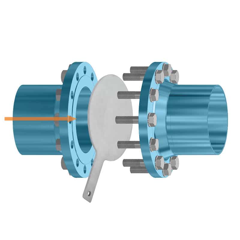 Spade blind as a solid disc in stainless steel between the flanges of a pipeline
