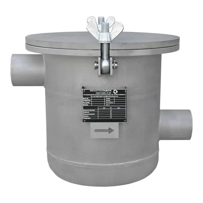 Simplex strainer DN80 with weld-end connection in special dimensions and quick-opening cover closure