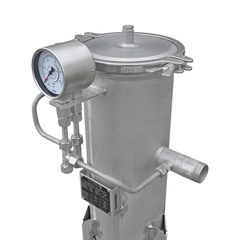 Simplex strainer DN100 PN10 in stainless steel with quick-opening closure and differential pressure gauge
