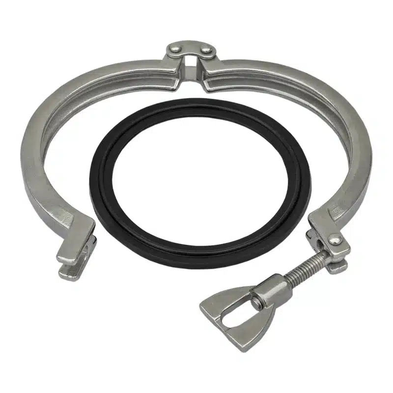 Aseptic clamp connection as quick-opening closure on the pot type strainer