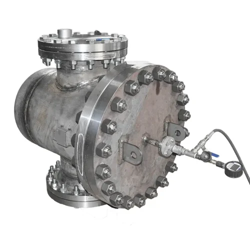 Pressure test on a strainer housing DN350 PN40 as the basis for the TÜV certificate and documentation